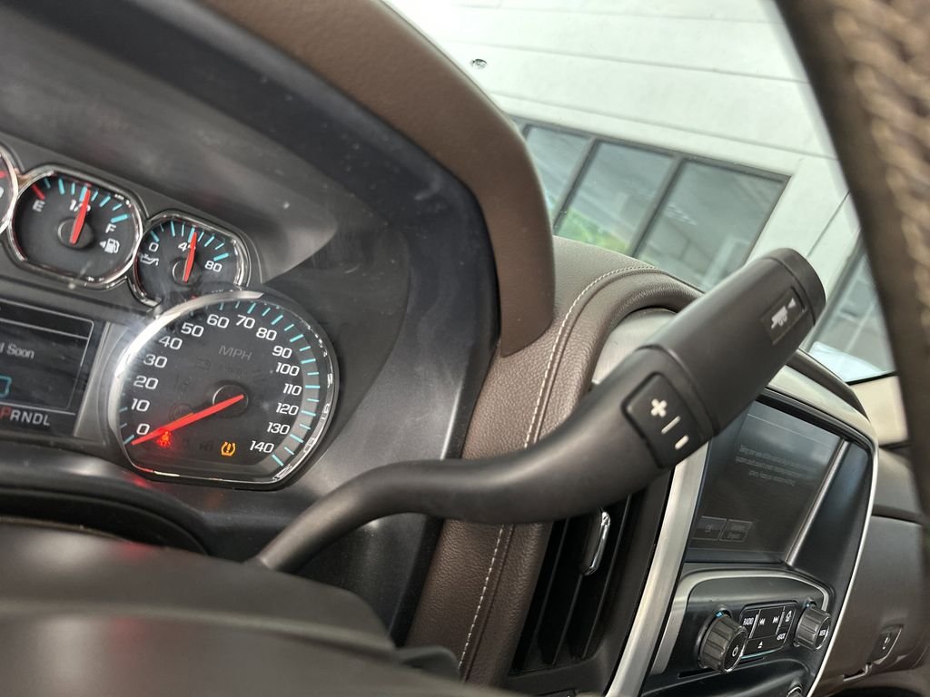 Used 2017 Black GMC SLT image 24
