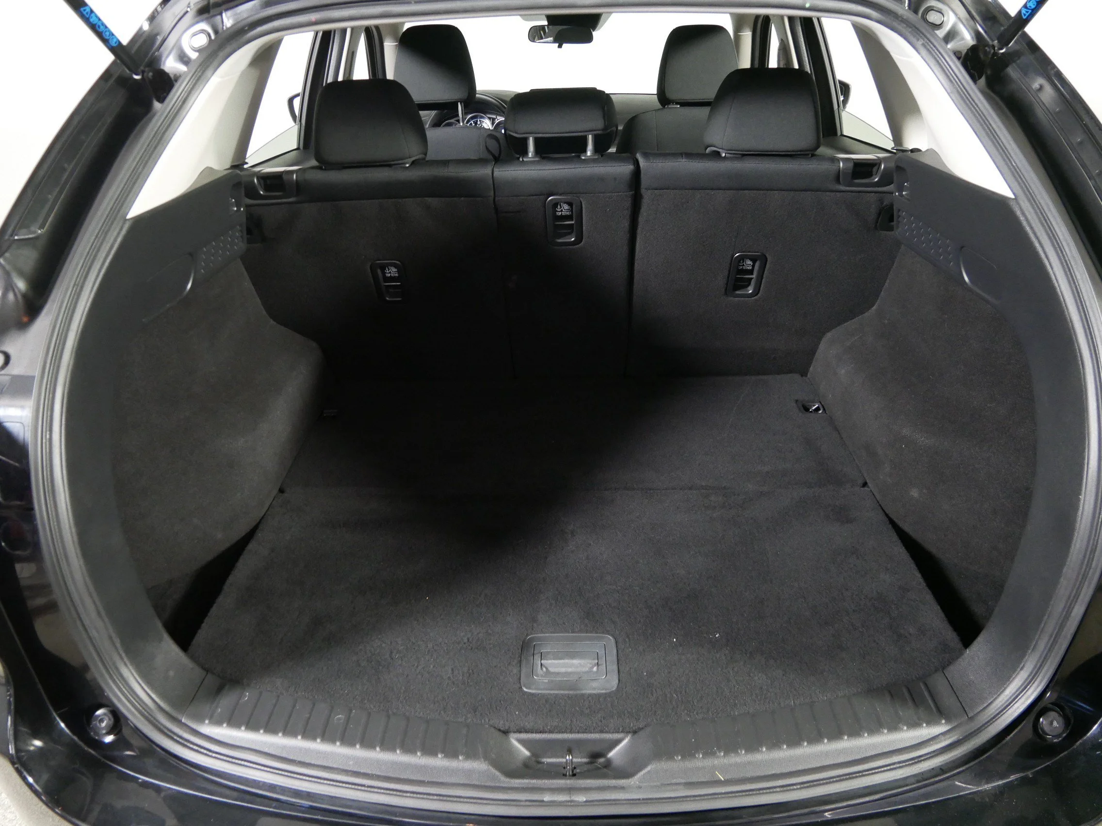 Certified Used 2025 Jet Black Mica Mazda 2.5 S image 18