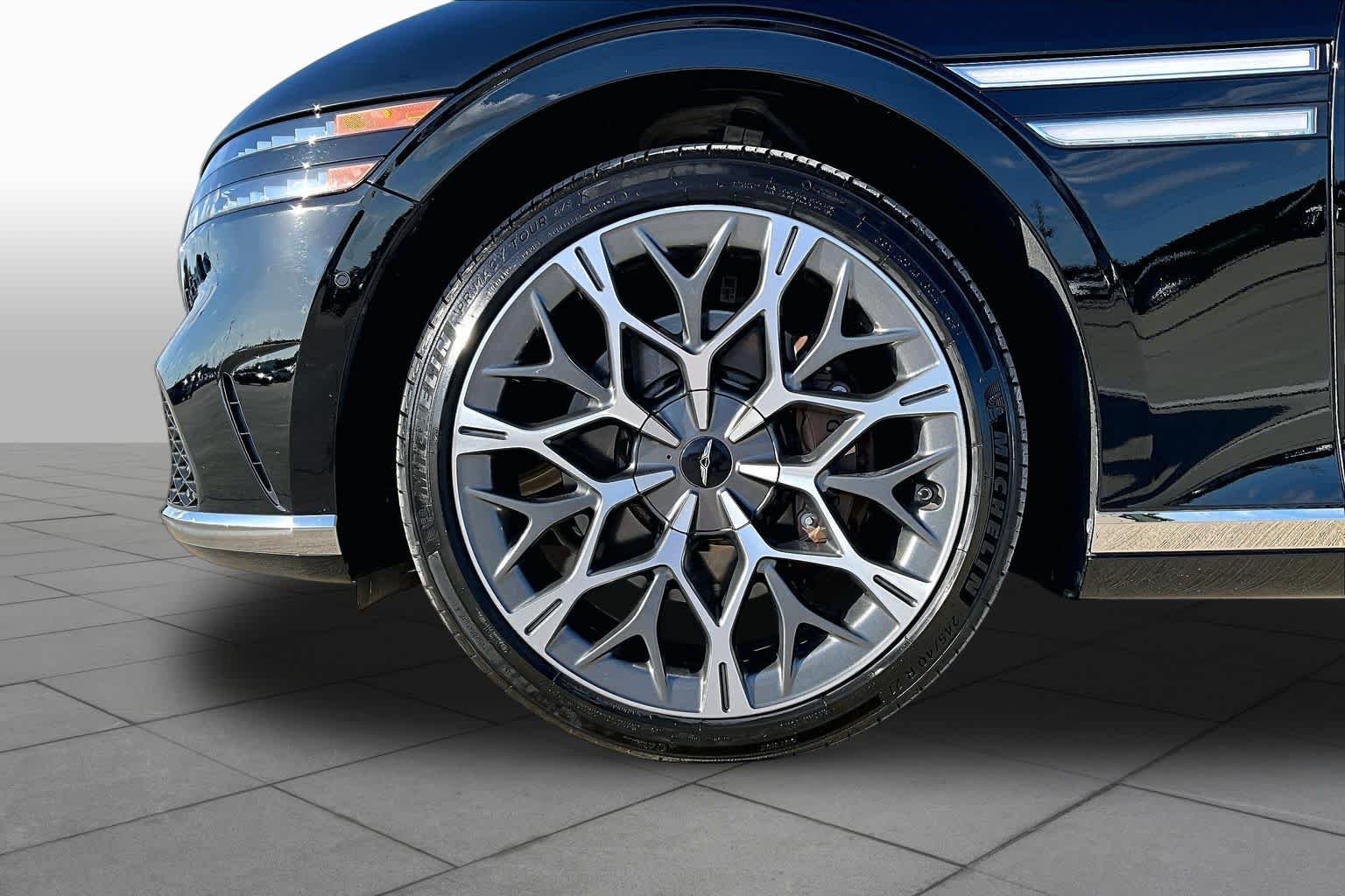 Used 2024 Maui Black Genesis e-SC image 11