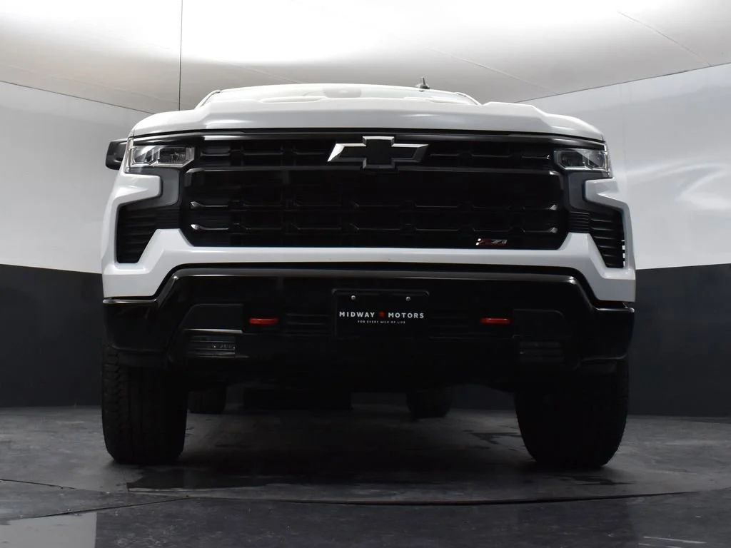 New 2026 Summit White Chevrolet LT Trail Boss image 31