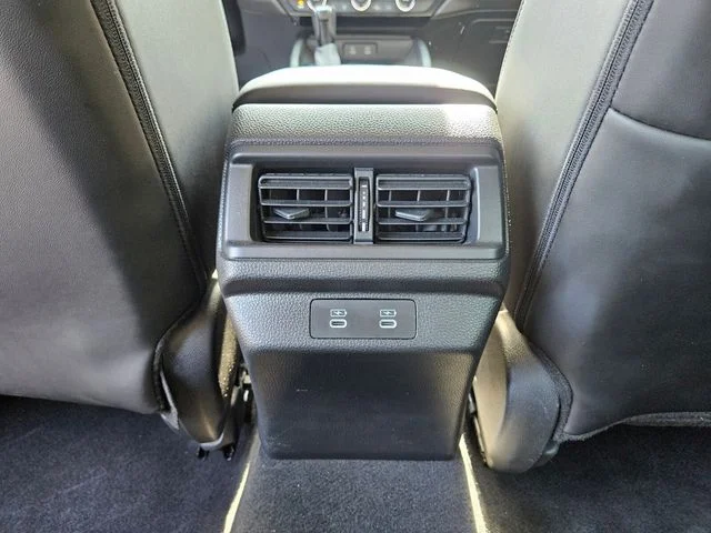 2023 Honda Accord Hybrid EX-L - Photo 11