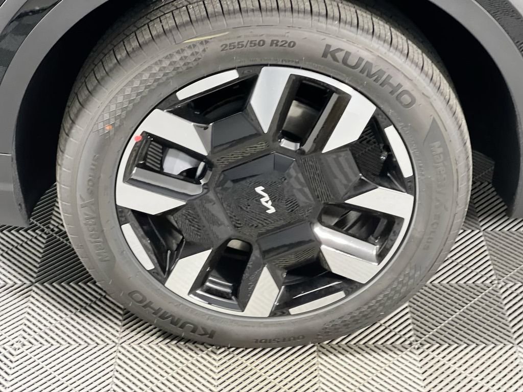 New 2027 Ebony Black Kia S image 11