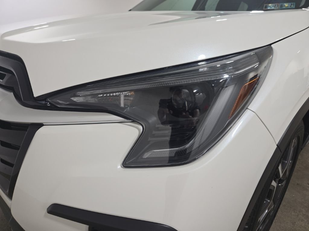 Used 2024 White Subaru Touring image 30