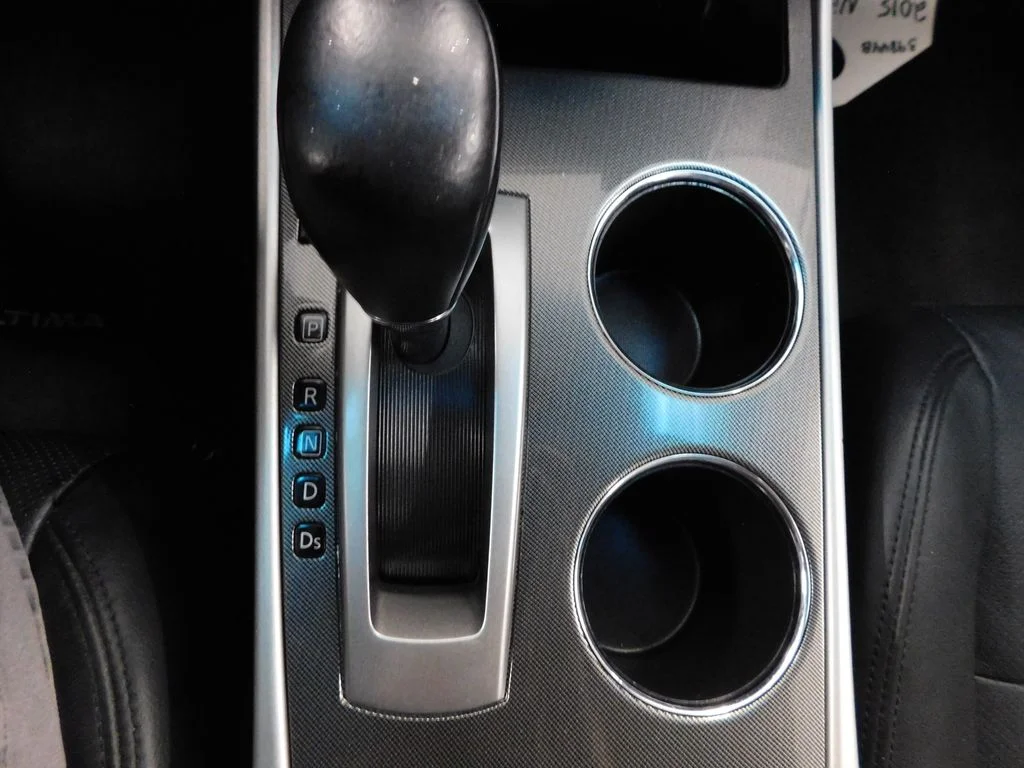Used 2015 Gun Metallic Nissan 2.5 SL image 25