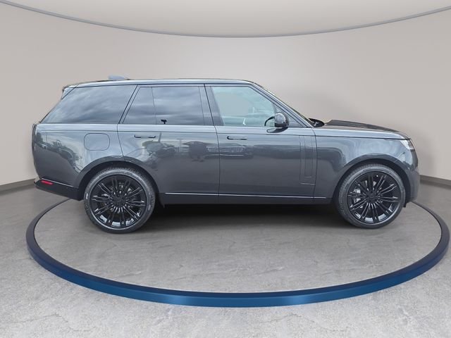 New 2026 Carpathian Grey Land Rover SE image 4