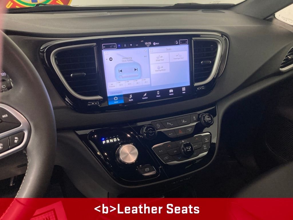 Used 2025 Chrysler Pacifica Select with VIN 2C4RC1BG8SR574885 for sale in Monticello, Minnesota