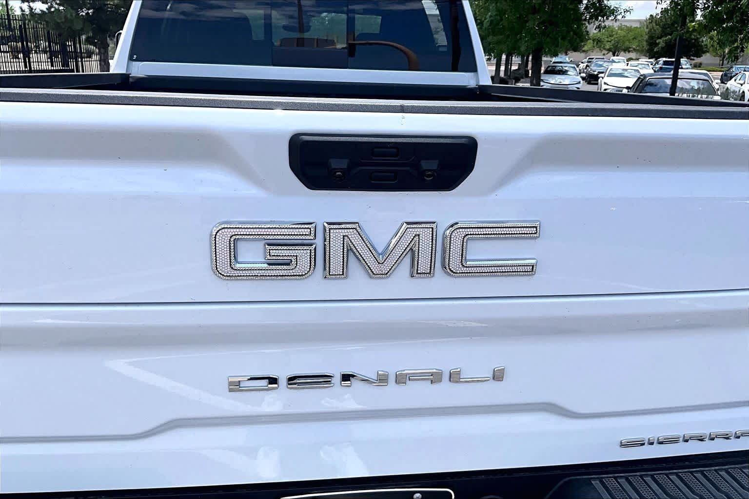 Used 2026 Glacier White Tricoat GMC Denali image 32