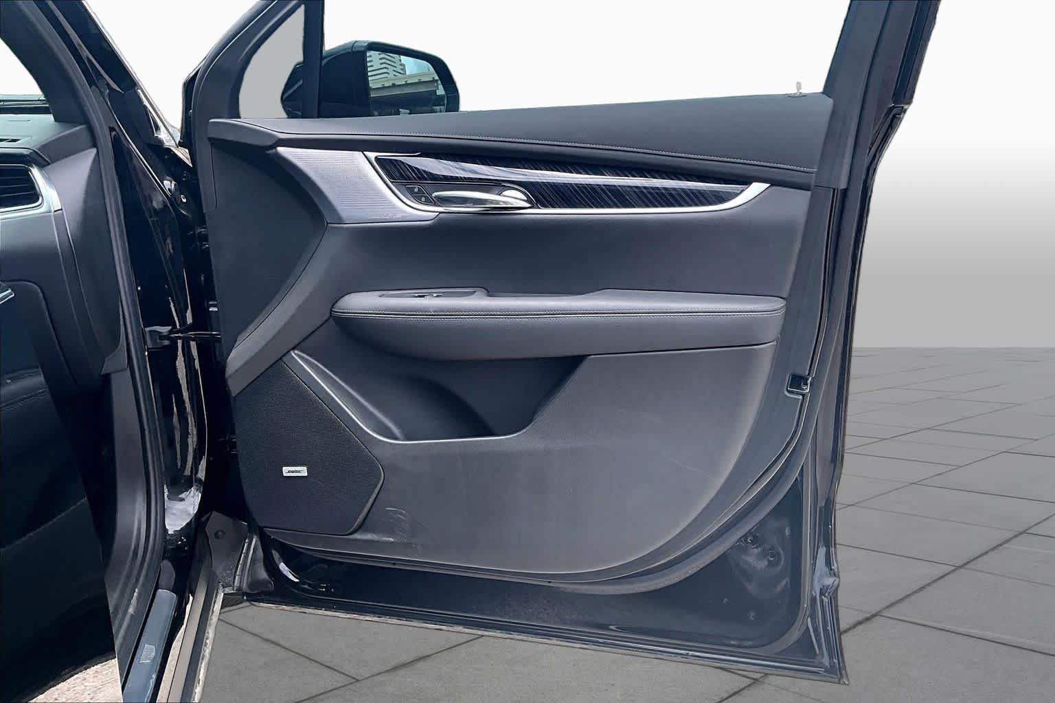 Used 2025 Stellar Black Metallic Cadillac FWD Premium Luxury image 22