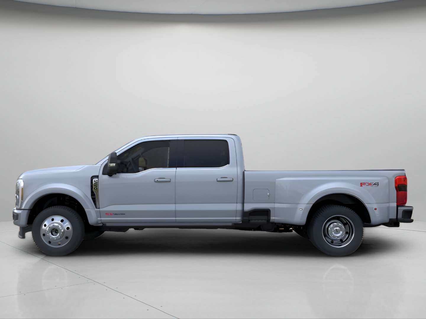 New 2026 Glacier Gray Metallic Tri-Coat Ford LARIAT image 3
