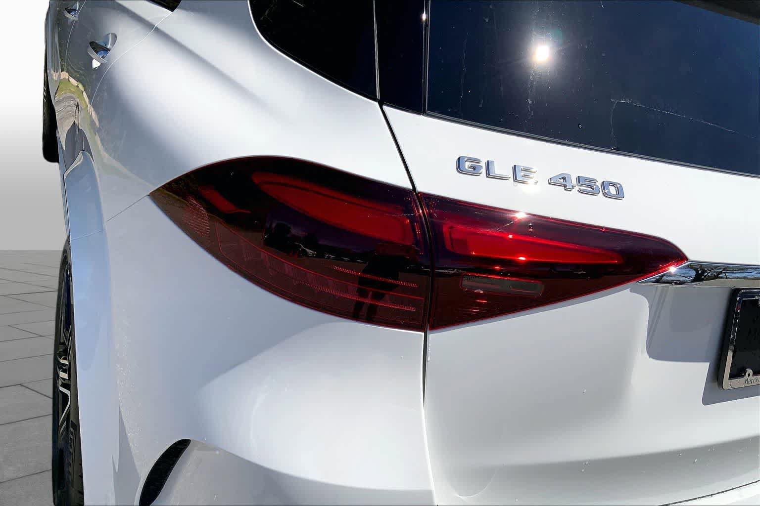 New 2026 Polar White Mercedes-Benz GLE 450 image 18
