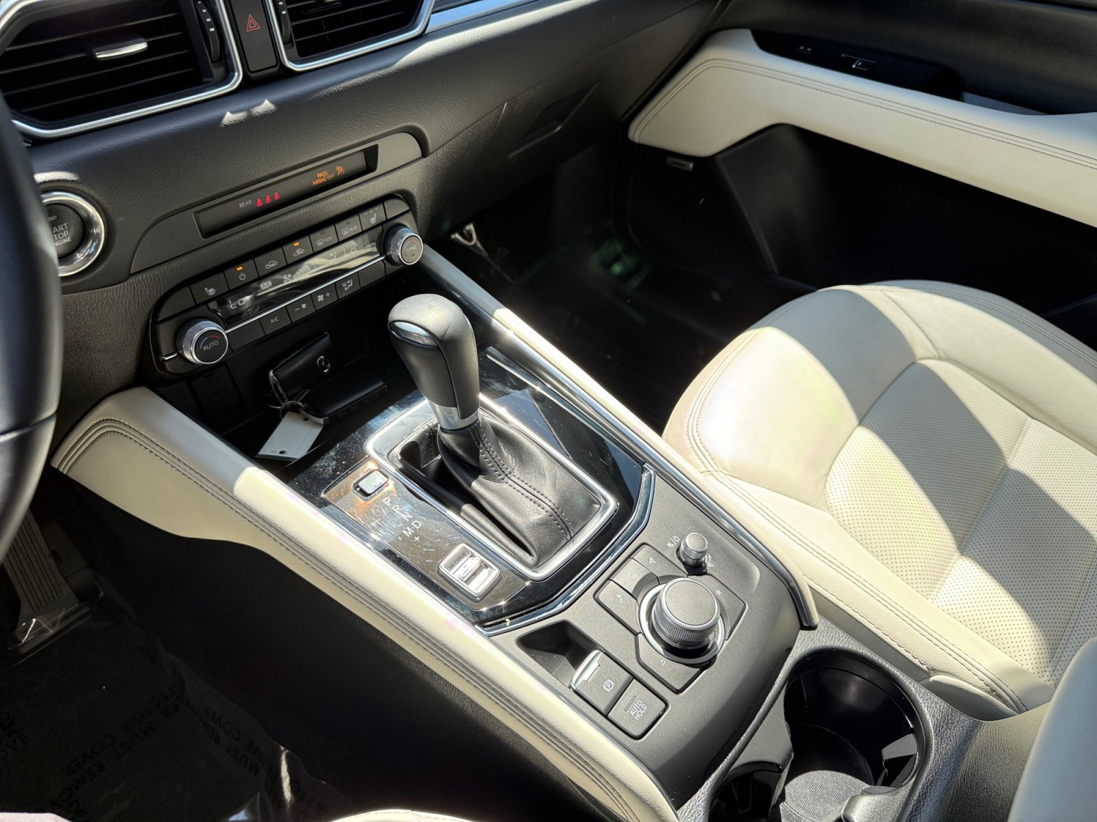 Used 2023 White Metallic Mazda 2.5 S Premium Package image 13