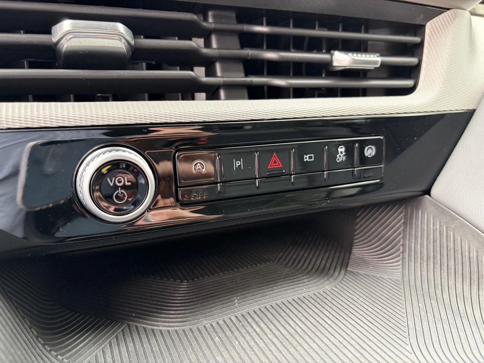 New 2026 Carbonized Gray Metallic Ford Active image 13