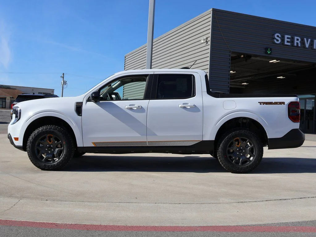 New 2026 Oxford White Ford Tremor® image 2