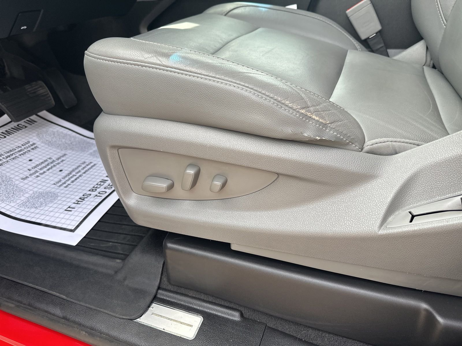Used 2019  Chevrolet LT image 12