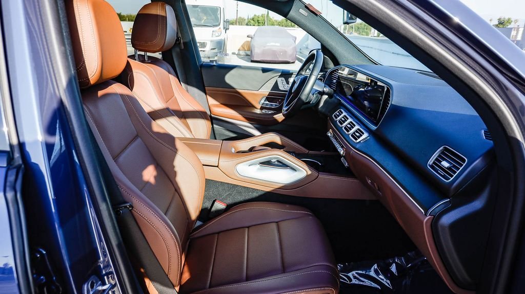 Used 2024 Twilight Blue Metallic Mercedes-Benz GLE 350 image 21