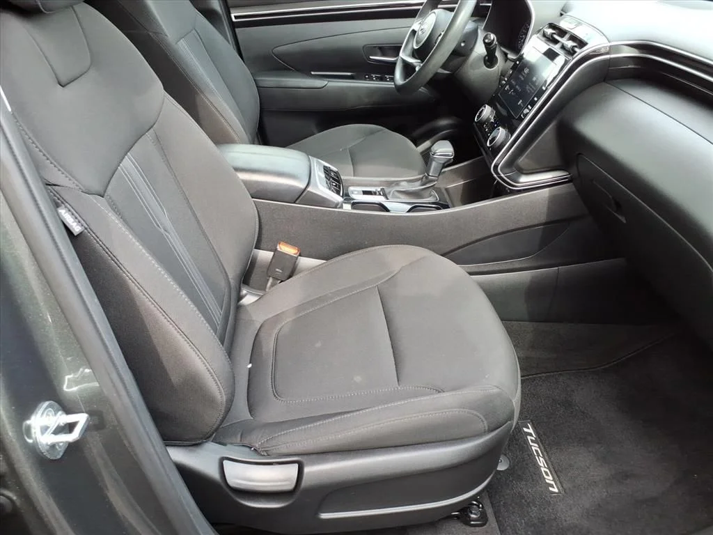 Used 2023 Gray Hyundai SEL image 8