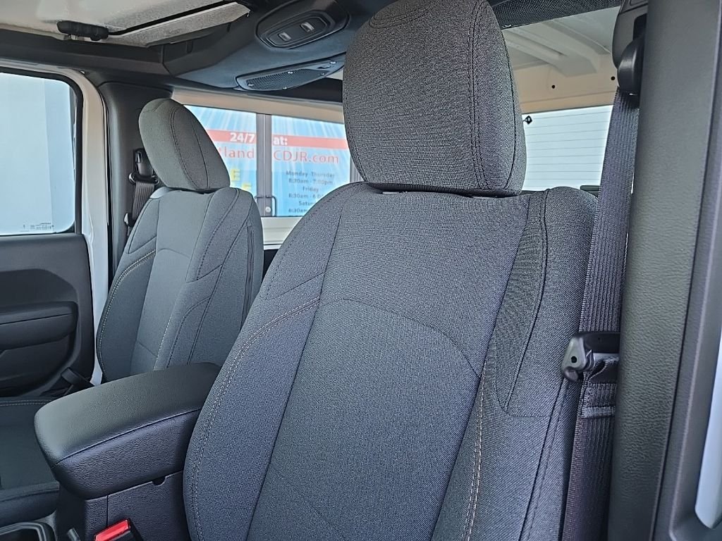 2026 Jeep Wrangler 2-Door Sport - Photo 31