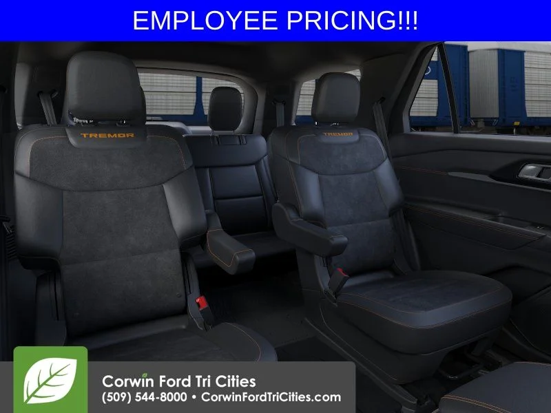 New 2026 Carbonized Gray Metallic Ford Tremor image 11