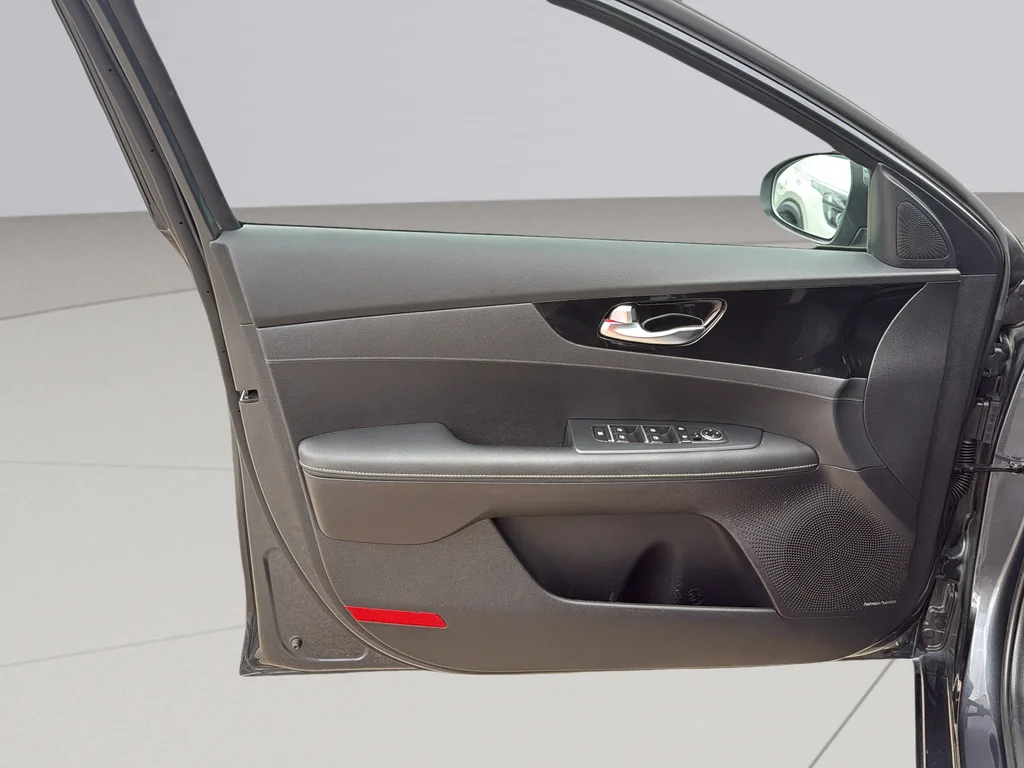 Used 2021 Gravity Gray Kia EX image 24