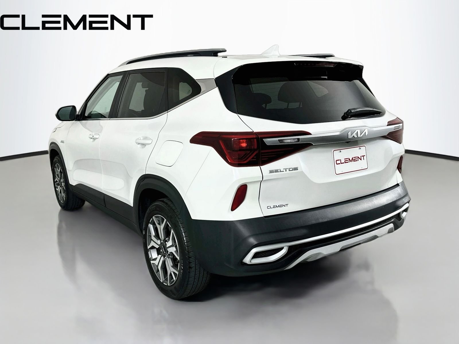 2022 Kia Seltos EX - Photo 10