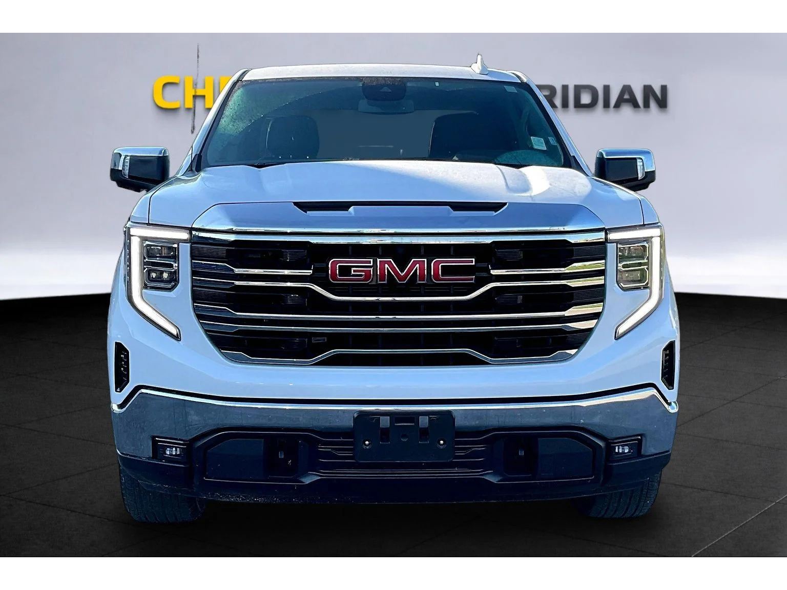 Used 2026 Summit White GMC SLT image 3