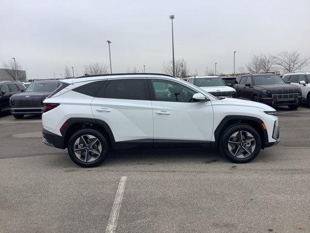 New 2026 White Pearl Hyundai SEL image 4