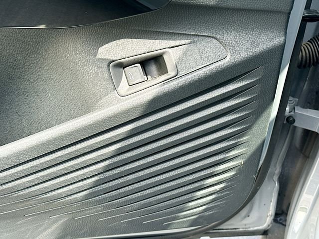 Used 2022  Volkswagen Pro S image 19