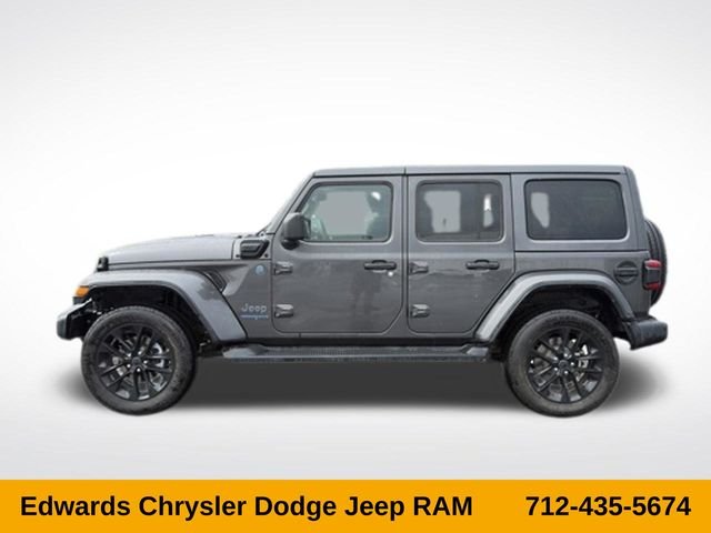 Used 2025 Gray Jeep Sahara 4xe image 4