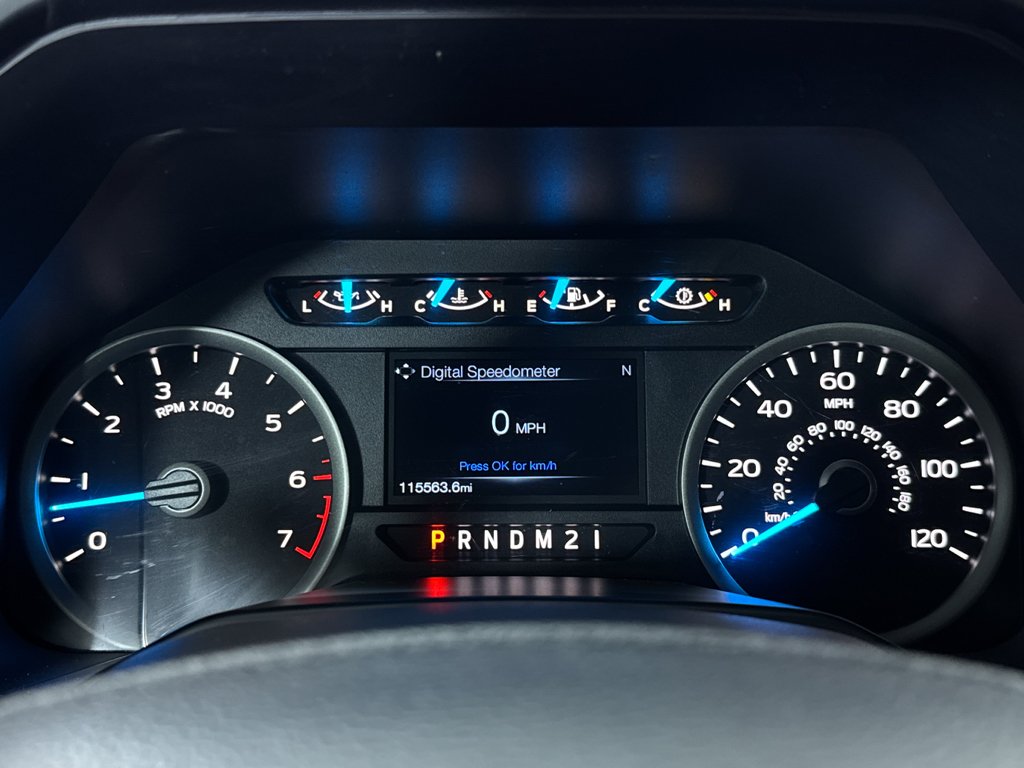 Used 2016 Shadow Black Ford XLT image 9
