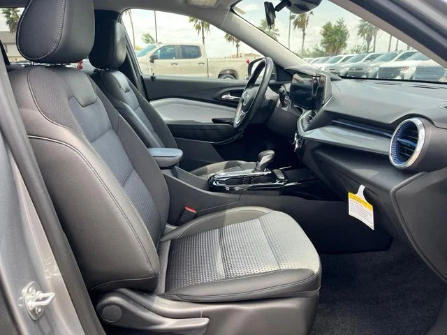 Used 2025 Gray Chevrolet LT image 21