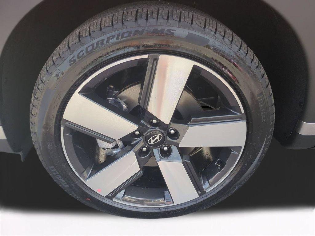 New 2026 Black Hyundai Limited image 11