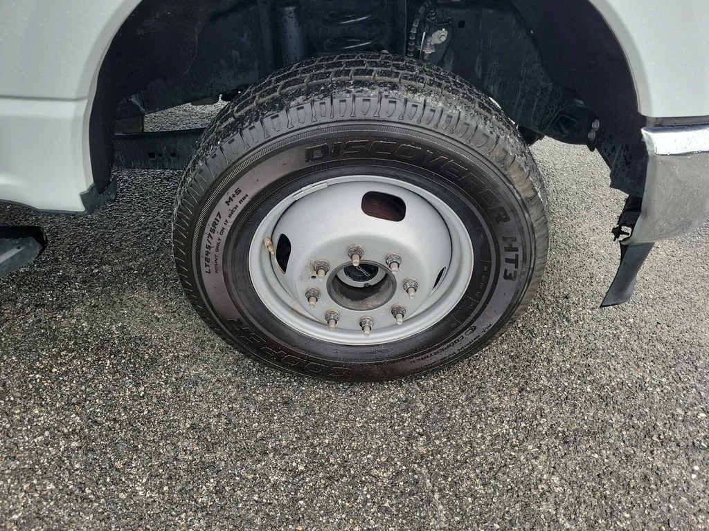 Used 2026 White Ford XLT image 7