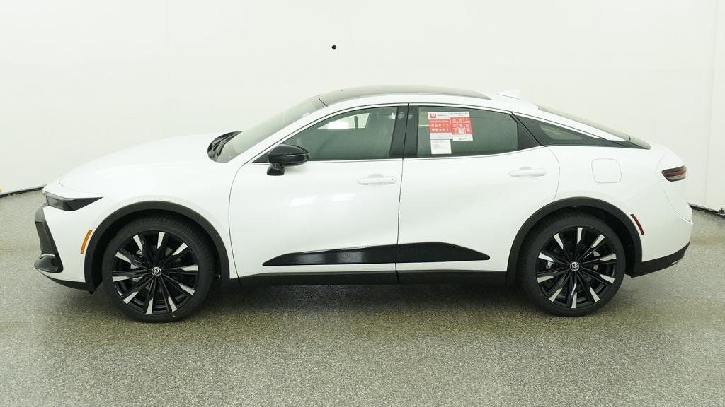 New 2026 Oxygen White Toyota Platinum image 4