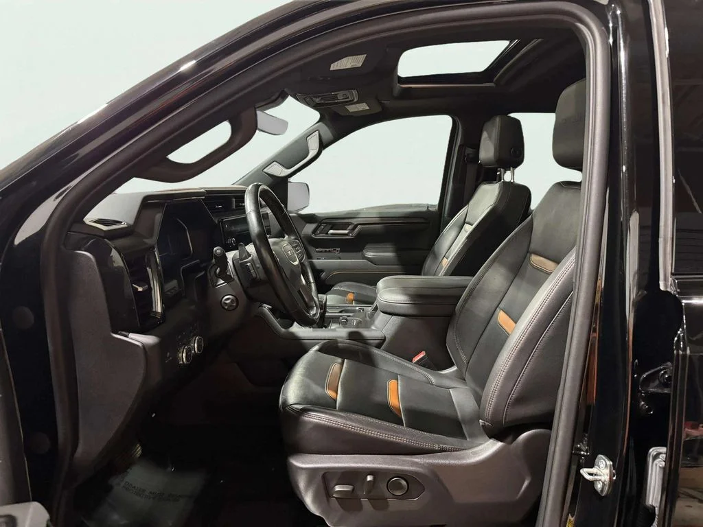 Used 2023 Onyx Black GMC AT4 image 28
