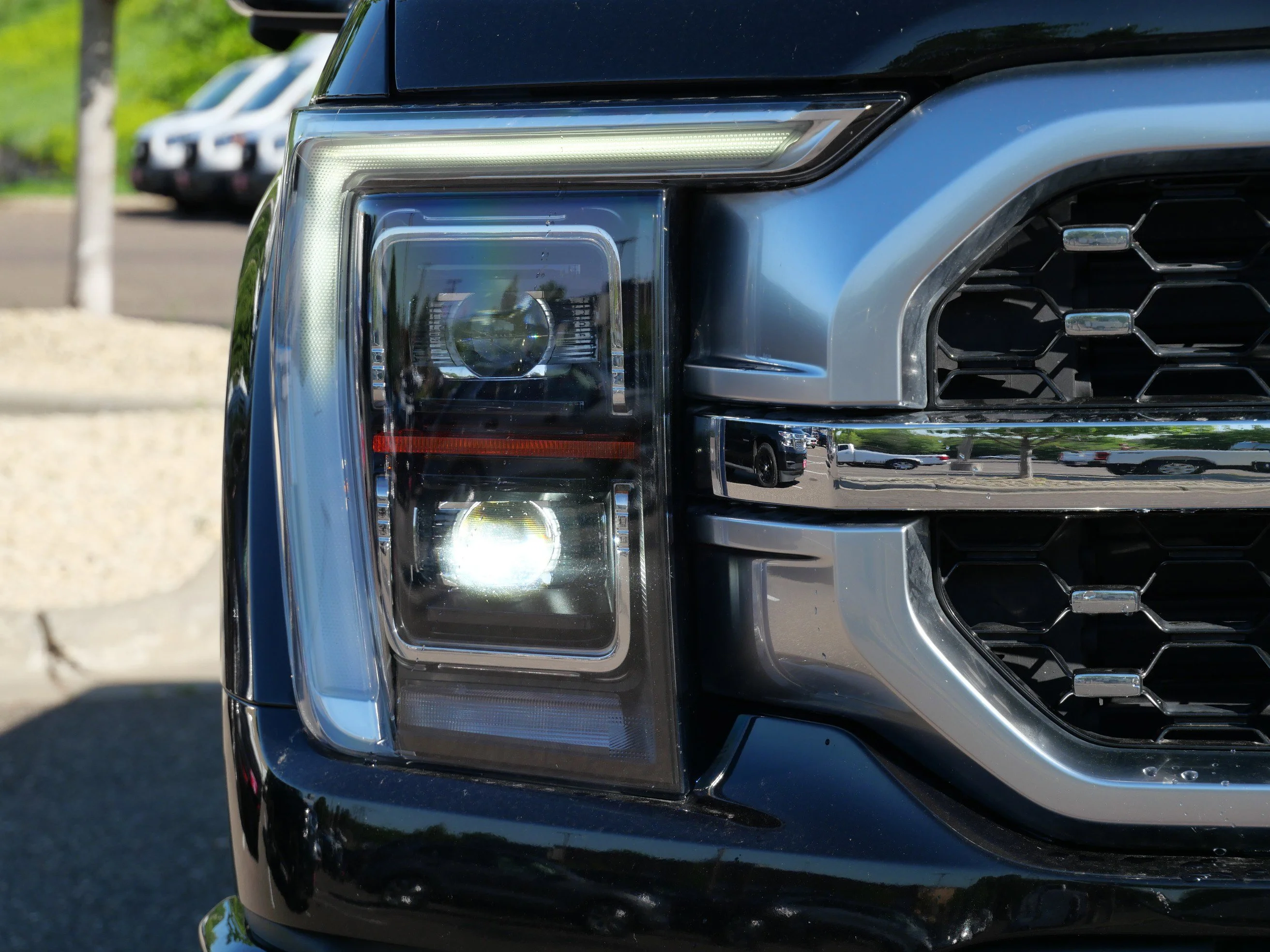 Certified Used 2022 Agate Black Metallic Ford Platinum image 9