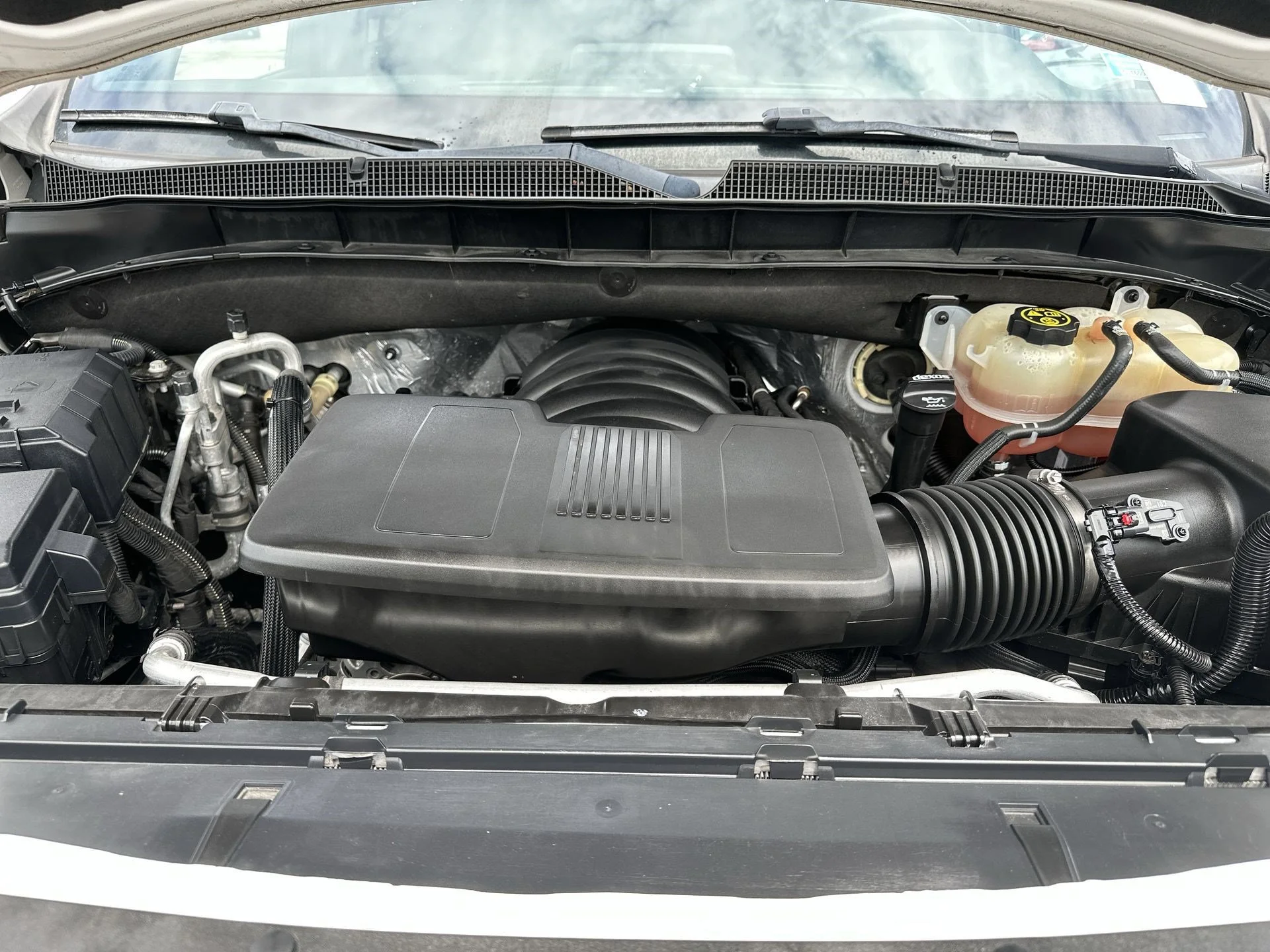 Used 2021 Iridescent Pearl Tricoat Chevrolet LT image 18