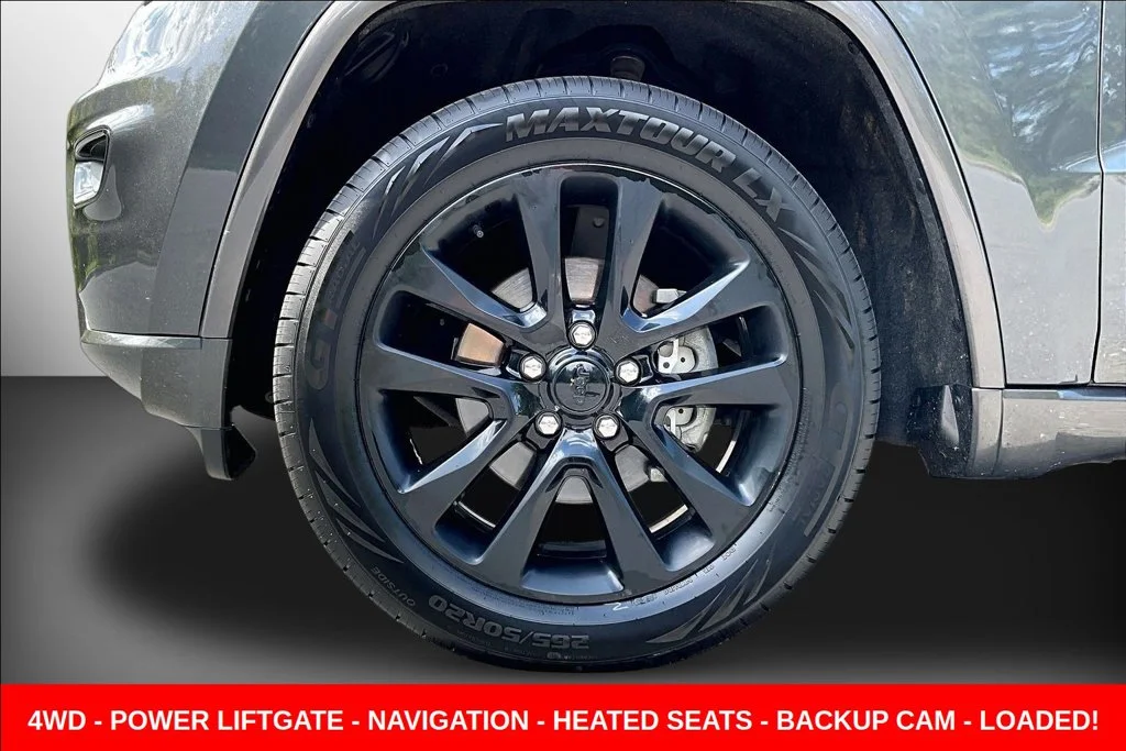 Used 2019 Gray Jeep Altitude image 39