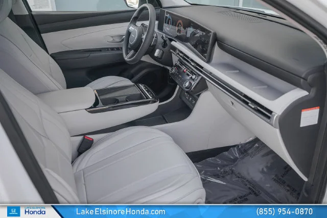 Used 2026 White Pearl Hyundai SEL image 18