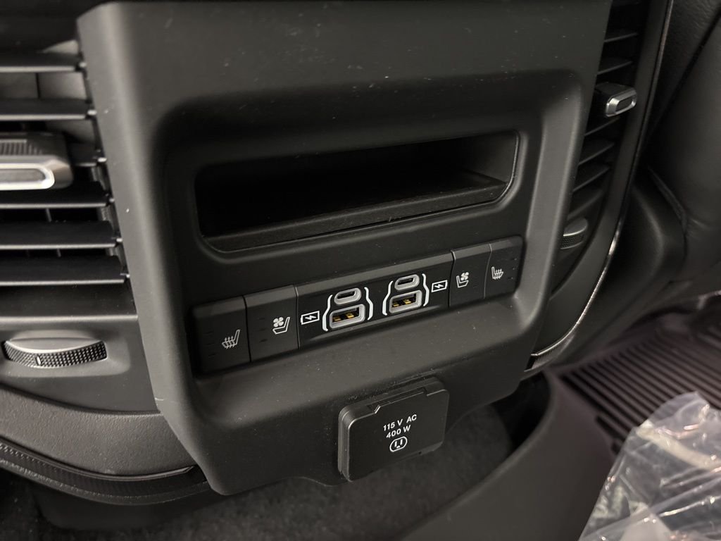 New 2026 Diamond Black Crystal Pearl-Coat Exterior Paint RAM RHO image 22