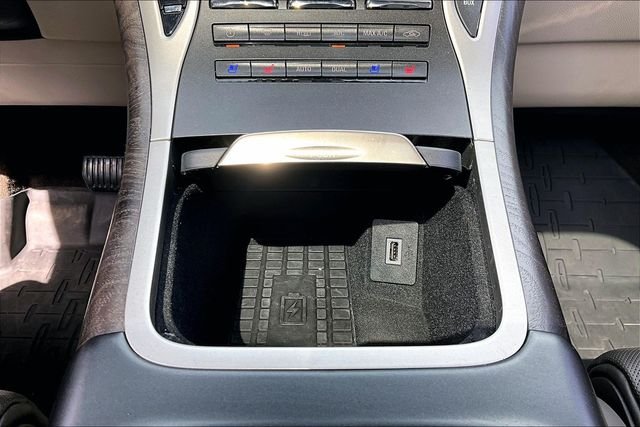 Used 2020 Red Lincoln Reserve image 32