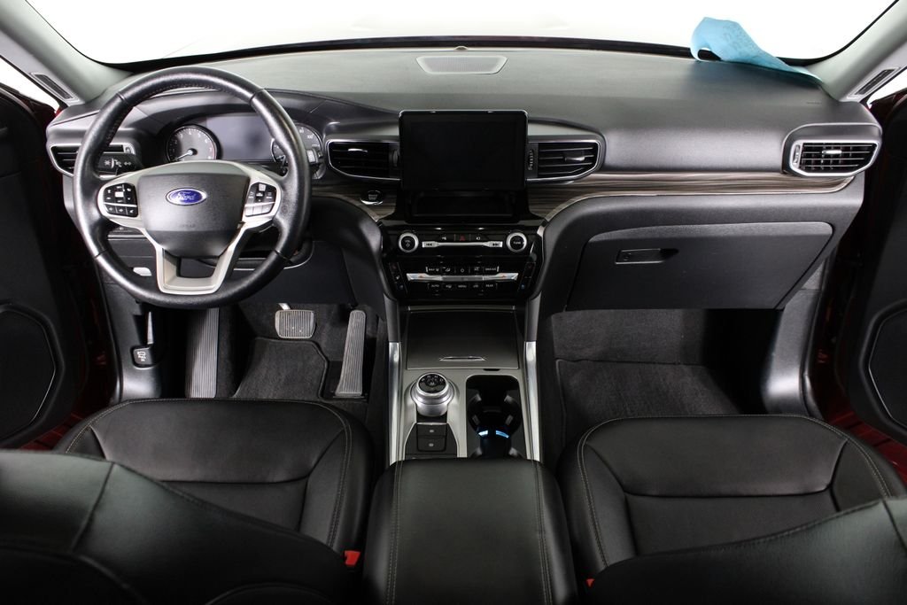 Used 2021 Red Ford Limited image 28