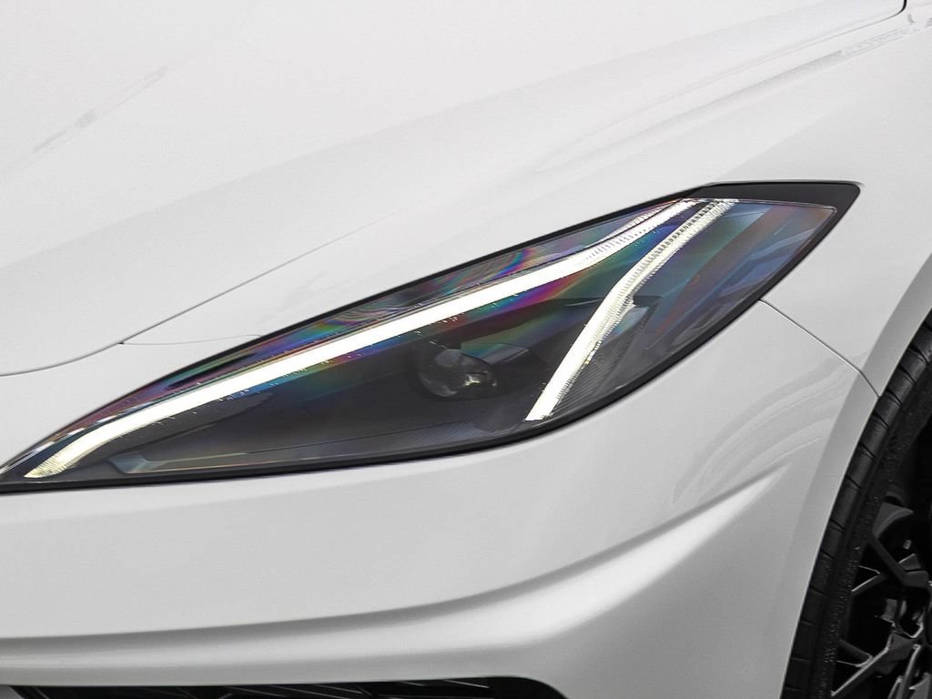 New 2026 Arctic White Chevrolet 2LT image 4