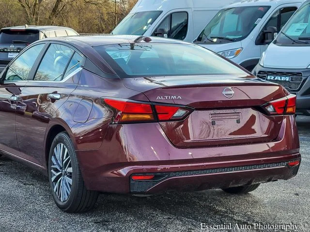 Used 2025 Red Nissan 2.5 SV image 6