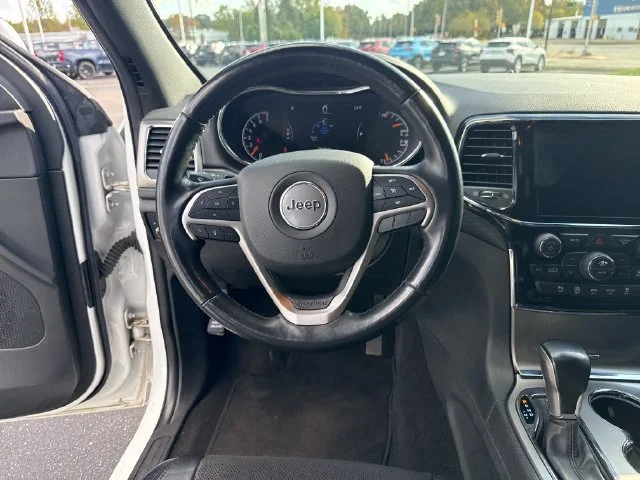 Used 2022 White Jeep Laredo X 4x4 image 16