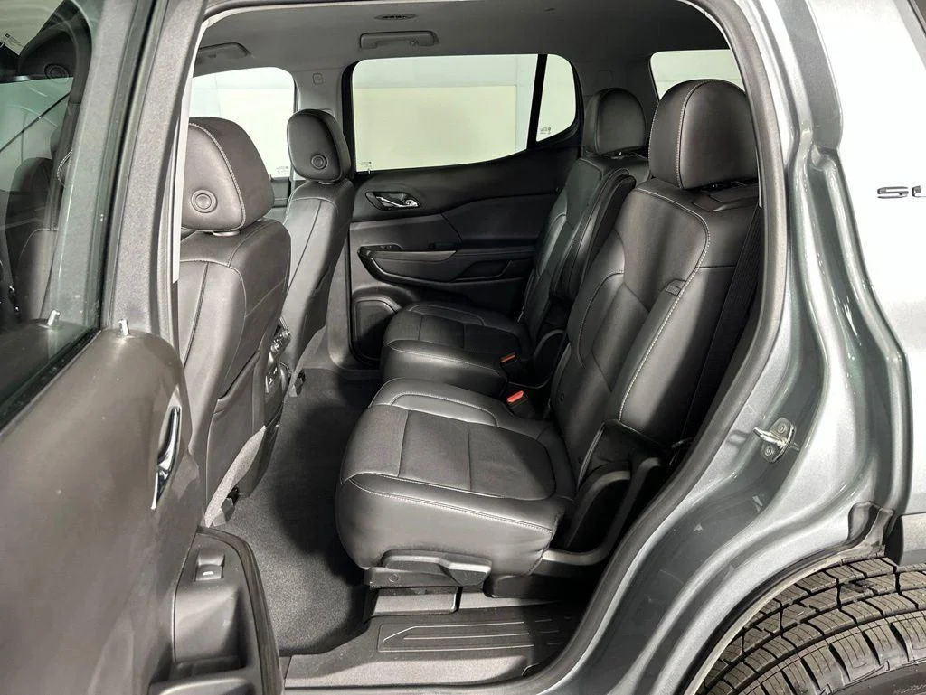 Used 2023 Sterling Metallic GMC SLT image 23