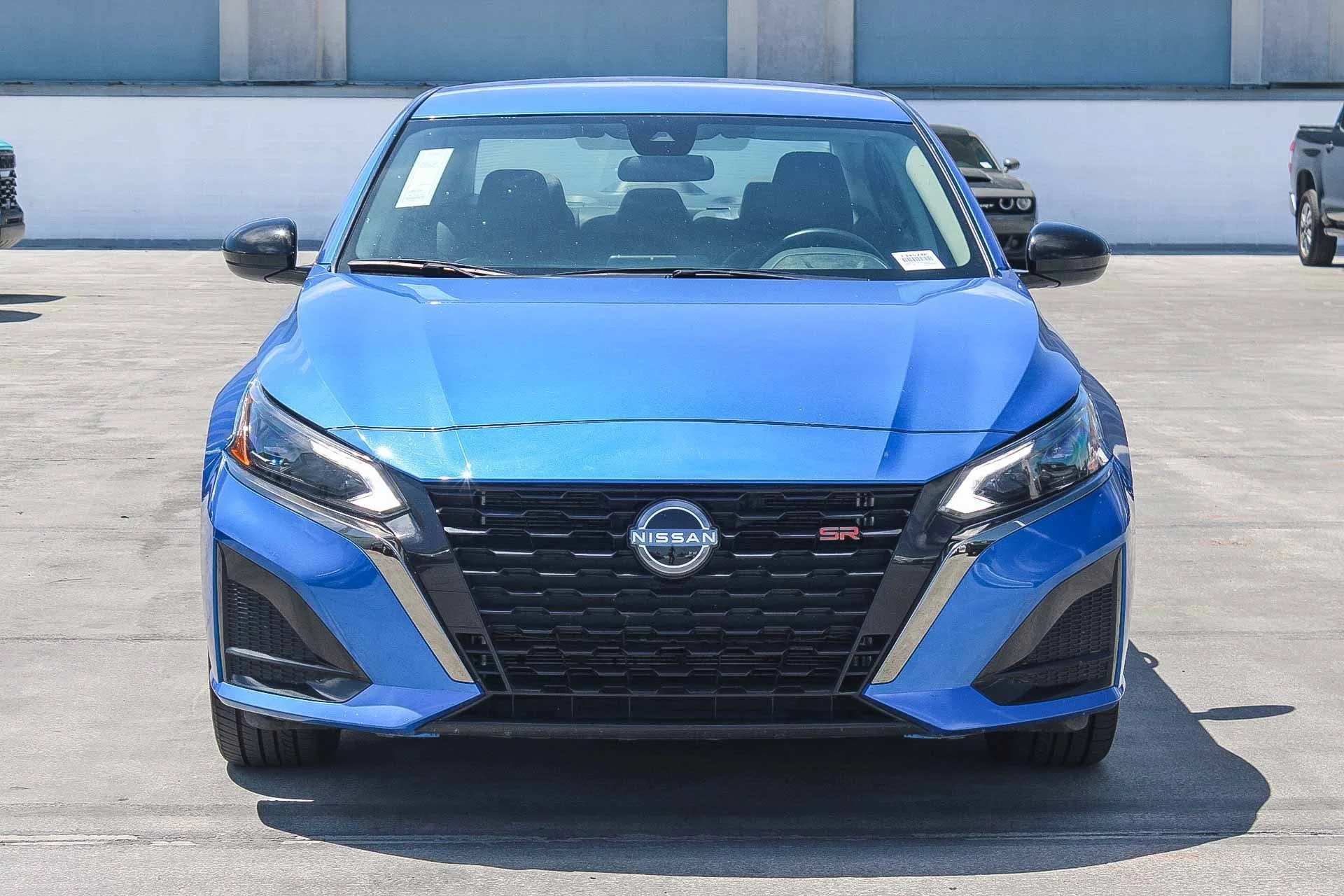 2025 Nissan Altima SR - Photo 2