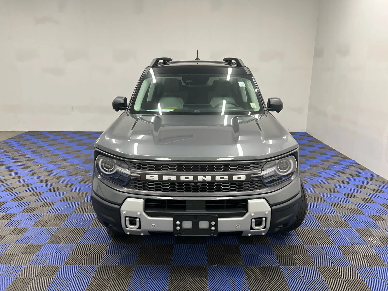 New 2026 Carbonized Gray Metallic Ford Badlands image 2