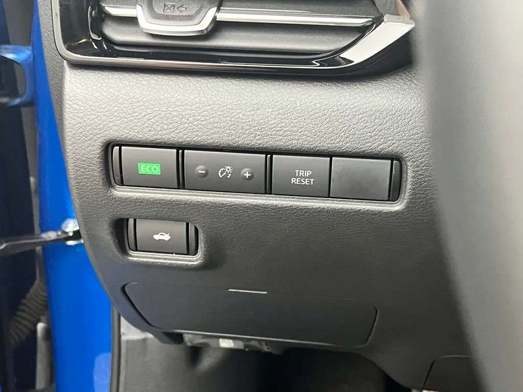 Used 2024 Blue Nissan SR image 24