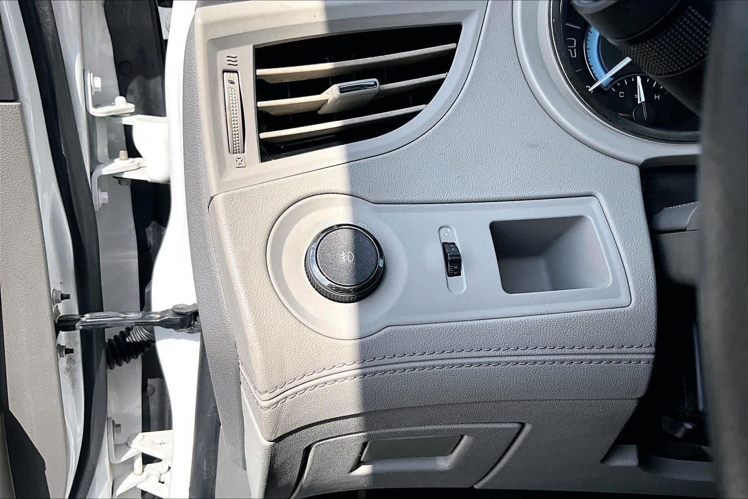 Used 2012 Summit White Buick Leather image 33