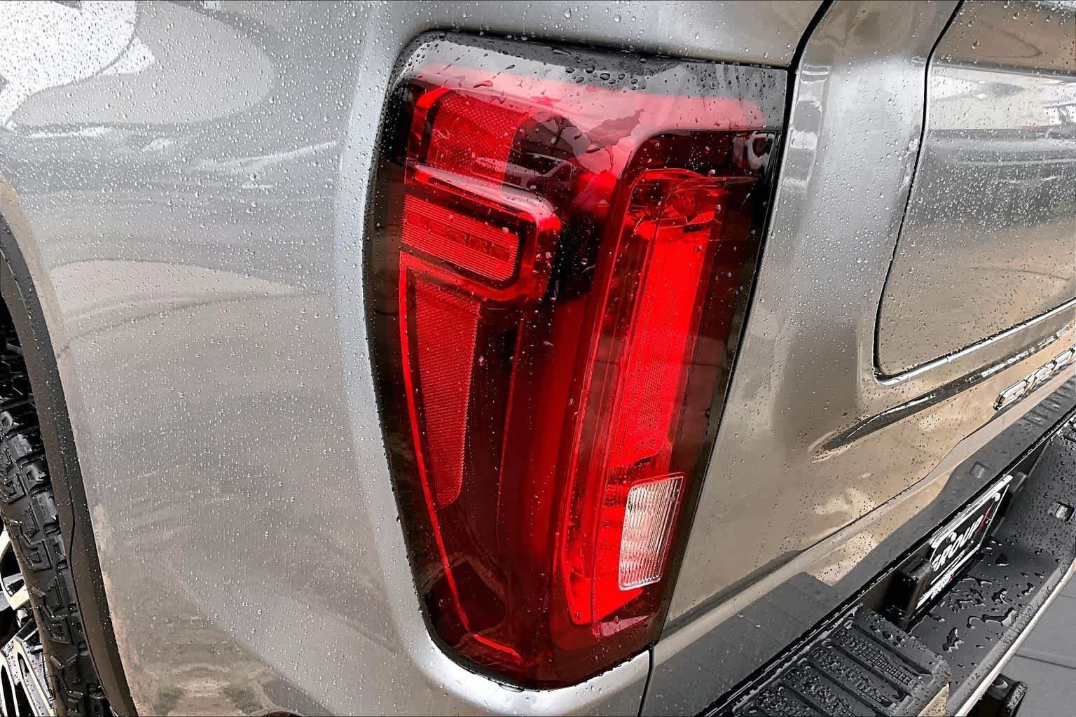Used 2025 Sterling Metallic GMC AT4 image 29